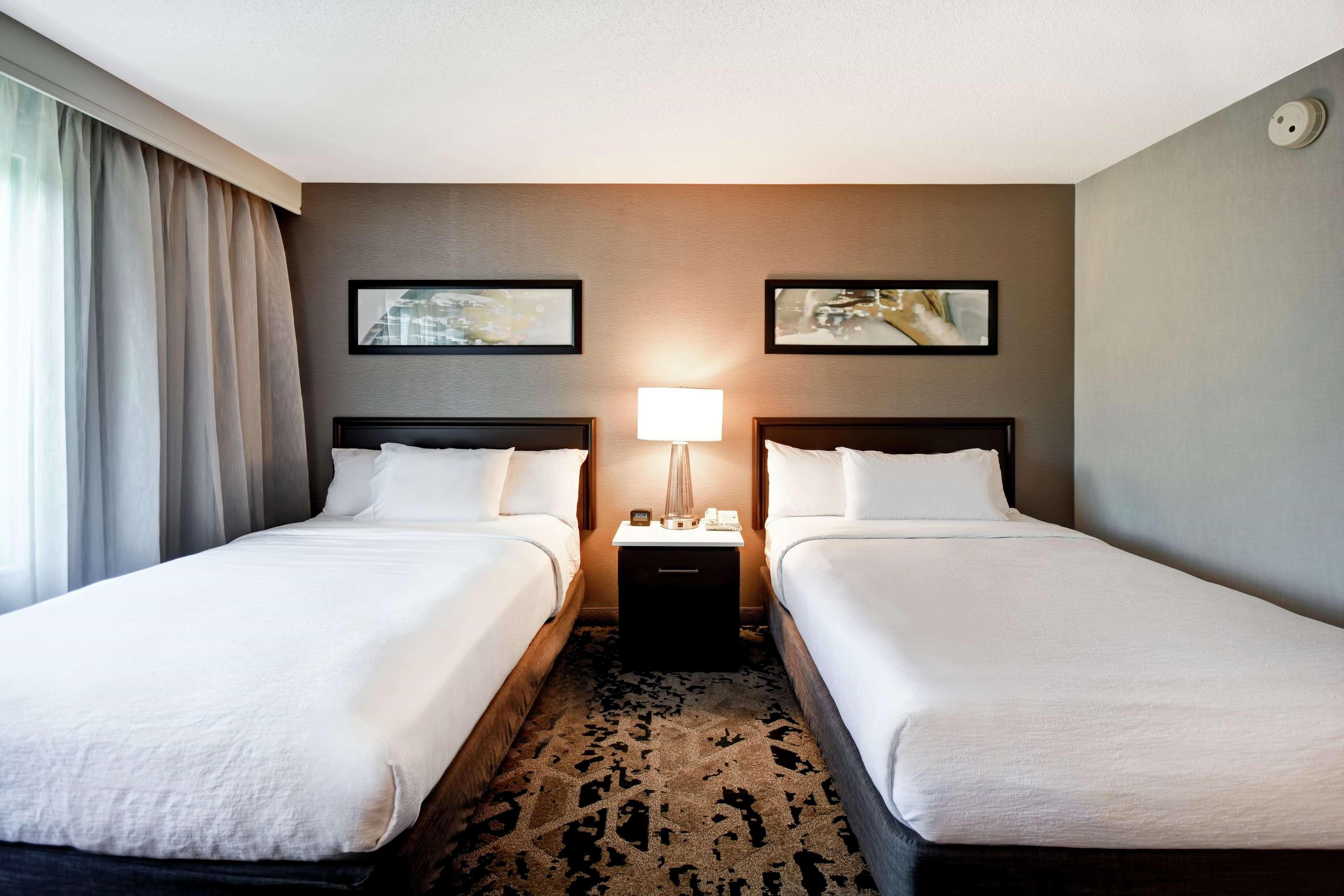 Embassy Suites By Hilton Raleigh Durham Research Triangle Cary Ngoại thất bức ảnh