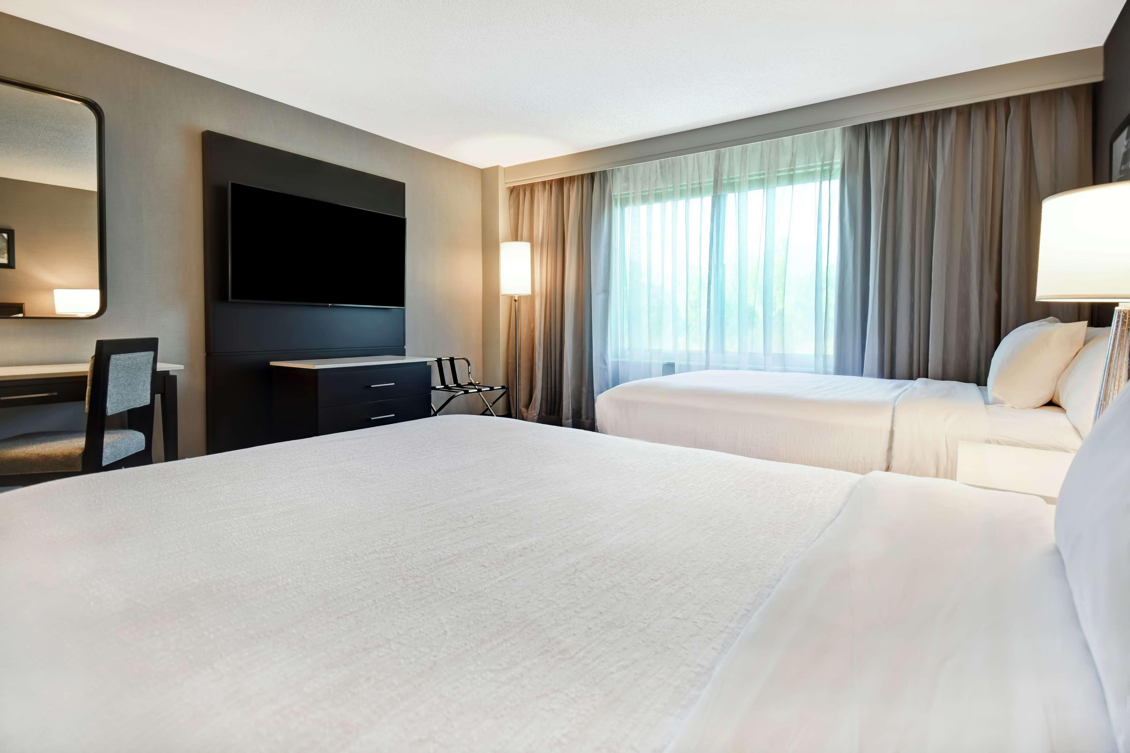 Embassy Suites By Hilton Raleigh Durham Research Triangle Cary Ngoại thất bức ảnh