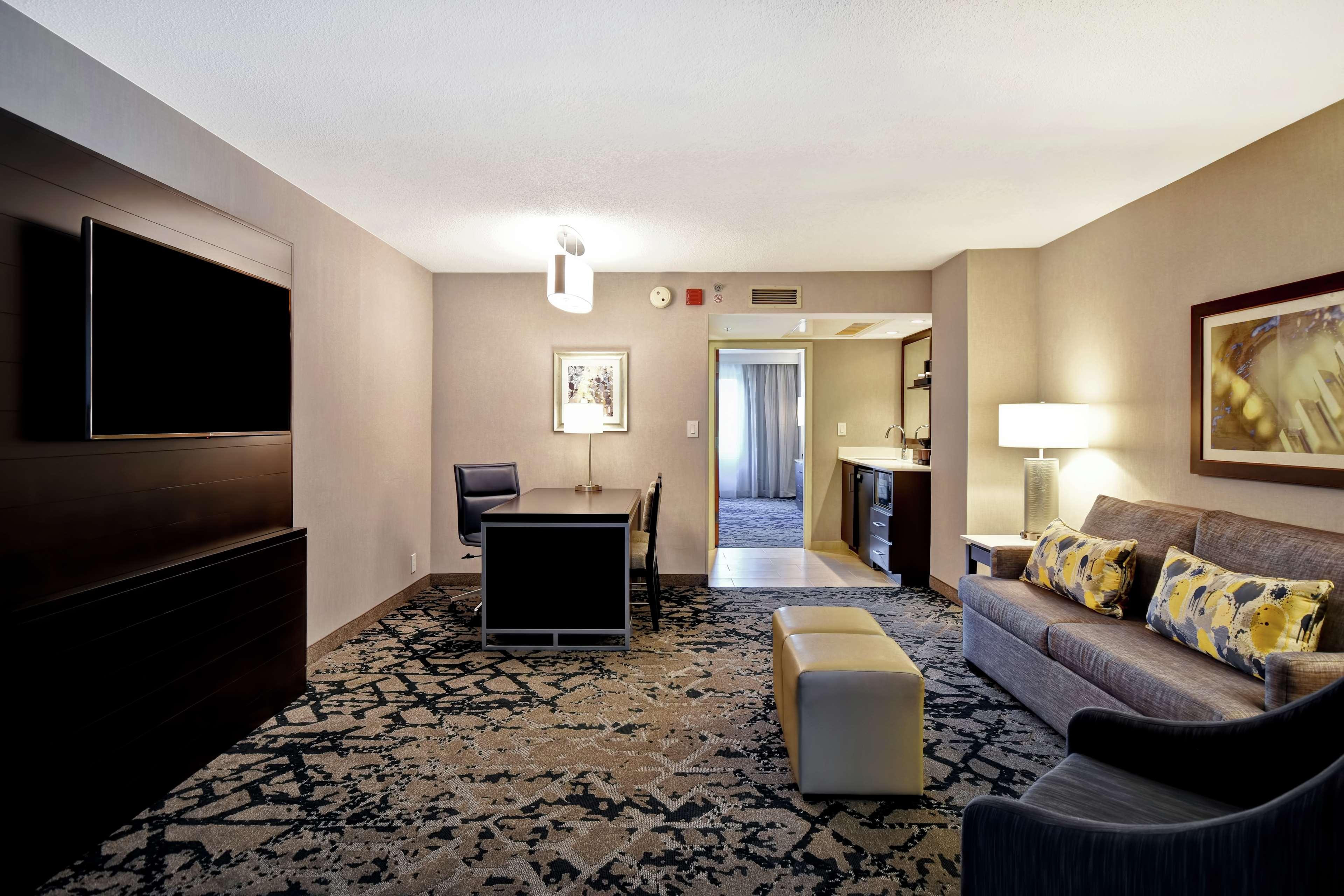 Embassy Suites By Hilton Raleigh Durham Research Triangle Cary Ngoại thất bức ảnh