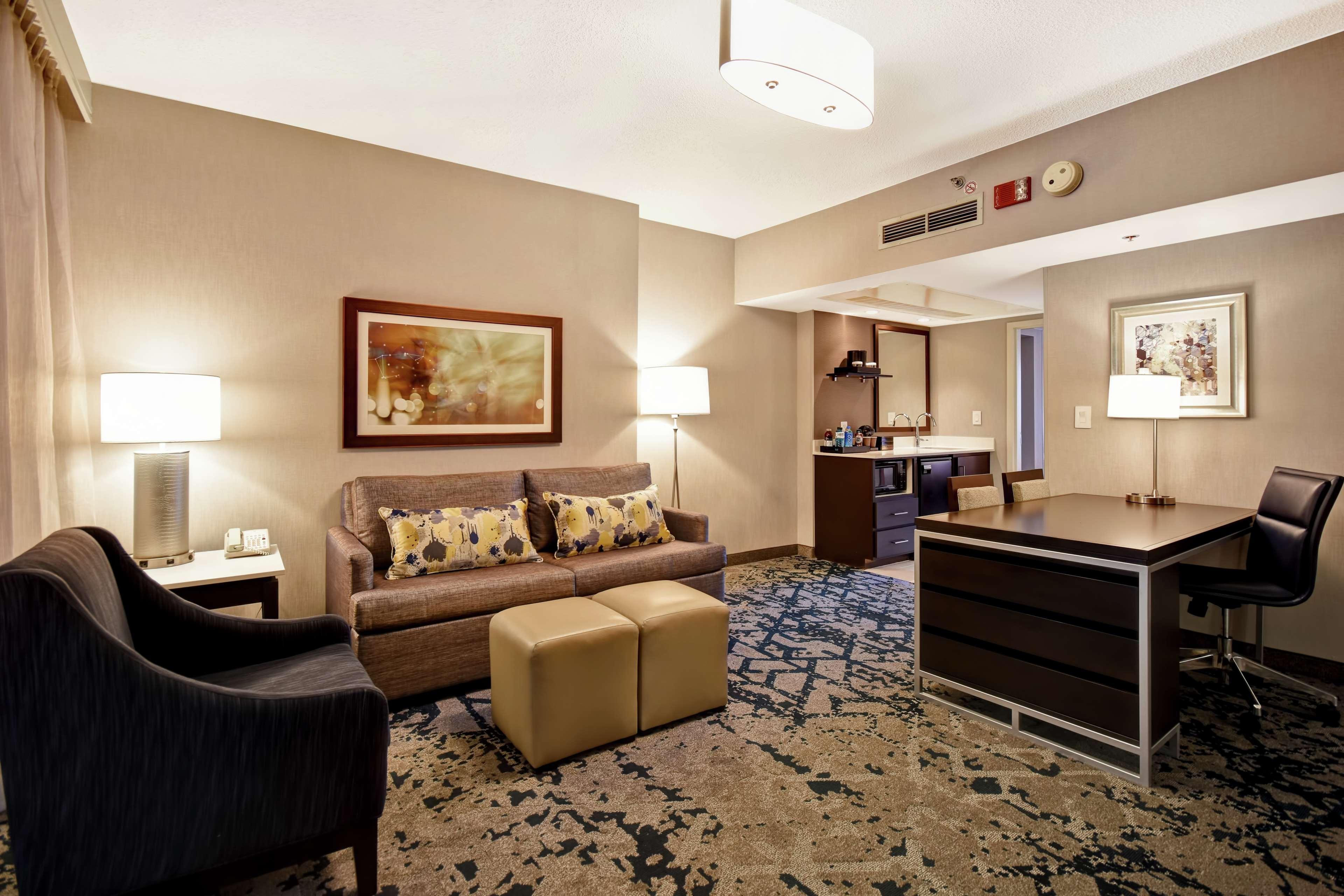 Embassy Suites By Hilton Raleigh Durham Research Triangle Cary Ngoại thất bức ảnh