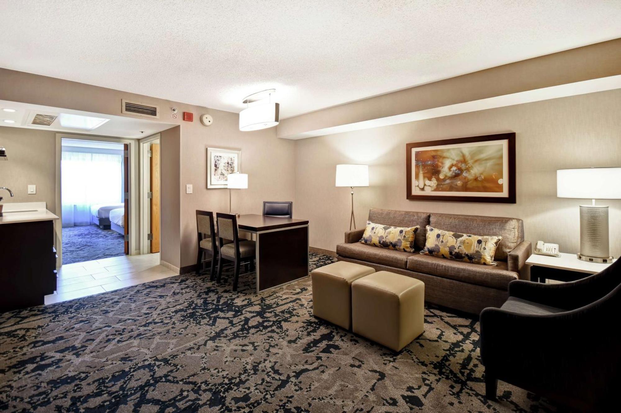 Embassy Suites By Hilton Raleigh Durham Research Triangle Cary Ngoại thất bức ảnh