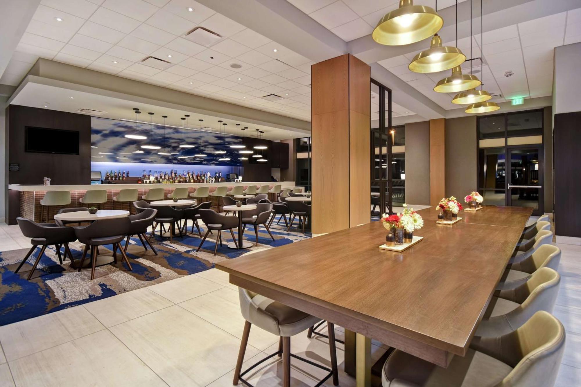 Embassy Suites By Hilton Raleigh Durham Research Triangle Cary Ngoại thất bức ảnh